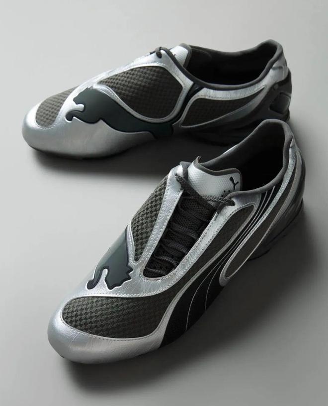4双sneakers值得一冲！当「液态银」成春夏潮人招牌色这(图7)