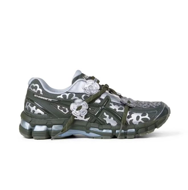 4双sneakers值得一冲！当「液态银」成春夏潮人招牌色这(图11)