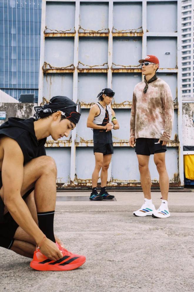 」不再只是联名、限量款2025 的「好球鞋(图5)